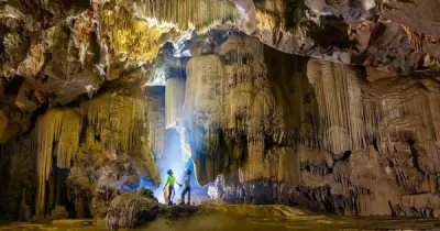 Phát hiện hang Thắng dài 3 km với thạch nhũ đồ sộ ở Phong Nha - Kẻ Bàng