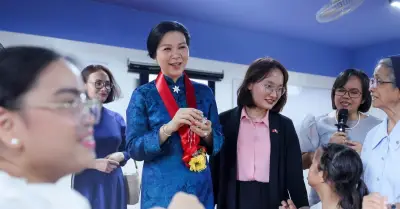 Phu nhân Tổng Bí thư, Chủ tịch nước thăm trẻ em hoàn cảnh đặc biệt tại Philippines