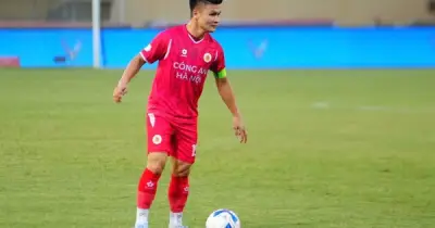 Quang Hải, Đình Bắc và Văn Hậu được vinh danh tại V-League Awards