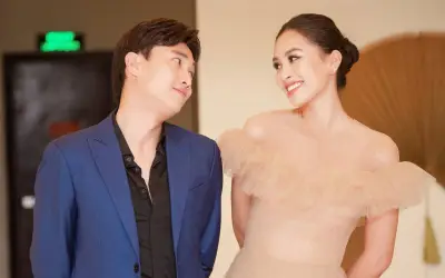 Quốc Trường nhạy cảm khi bị gọi 'già' bên Tiểu Vy, hài hước đáp 'cưới liền'