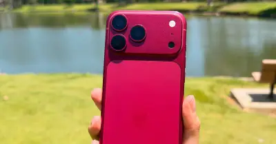 Rò rỉ kính cường lực iPhone 18 Pro hé lộ Dynamic Island nhỏ hơn đáng kể