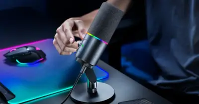 Razer Seiren V3 Pro: Micro đầu tiên có cả XLR và USB-C, tích hợp AI chống ồn