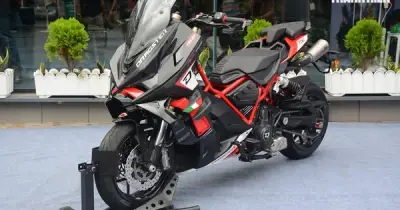 Siêu phẩm Italjet Dragster 700 Twin đầu tiên cập bến Việt Nam, giá 428 triệu đồng
