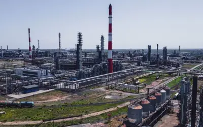 Sản lượng dầu Nga thấp nhất năm do Ukraine tấn công cơ sở hạ tầng