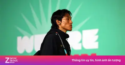 Thủ môn Hàn Quốc hy sinh khoảnh khắc con chào đời vì World Cup