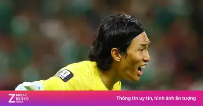 Thủ môn Hàn Quốc Kim Seung-gyu bật khóc sau sai lầm đắt giá trước Mexico