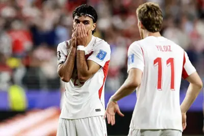 Thổ Nhĩ Kỳ bị loại khỏi World Cup sau thất bại 0-1 trước Paraguay dù hơn người
