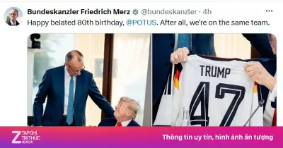 Thủ tướng Đức tặng áo đấu đội tuyển Đức mừng sinh nhật Tổng thống Trump