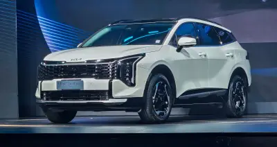 Thị trường xe hybrid có thêm Kia Sportage 2026 cạnh tranh với Corolla Cross HEV