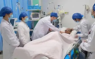 Thói quen uống thuốc sai cách khiến người đàn ông 58 tuổi đột quỵ tử vong