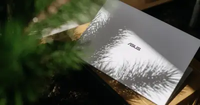 Vì sao laptop ExpertBook Ultra có giá 100 triệu? Bí mật đằng sau mức giá đắt đỏ
