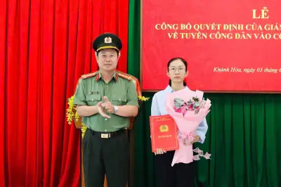 Vợ thiếu tá công an hy sinh chống cát tặc được tạm tuyển vào ngành