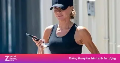 Victoria Beckham tuổi 52 gây chú ý với mặt mộc và vóc dáng săn chắc