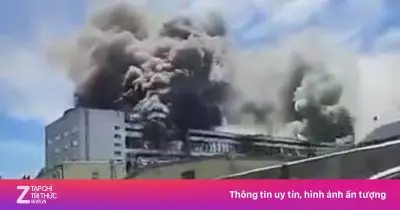 Video tên lửa Ukraine lao xuống nhà máy quân sự Nga