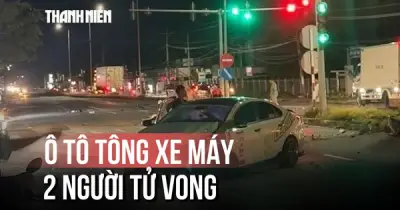 Vĩnh Long: Ô tô tông xe máy chờ đèn đỏ, 2 người tử vong