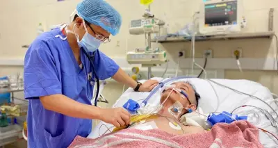 Xúc động lá thư con gái động viên bố trước ngày phẫu thuật ghép phổi