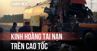 Xe khách giường nằm tông xe đầu kéo trên cao tốc, nhiều người bị thương