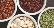 4 thực phẩm 'hút' cholesterol xấu: bác sĩ khuyên nên có sẵn trong bếp