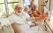 8 tài sản quý giá người khôn ngoan giữ sau tuổi 60 để sống vui khỏe