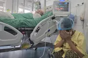 Bố 4 con mất đôi tay, chân phải khó giữ sau tai nạn điện