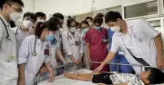 Bộ GD-ĐT đề xuất chuẩn mới: 10 sinh viên y khoa phải có 1 giường bệnh