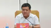 Bí thư Khánh Hòa chỉ trích cán bộ tắc trách, làm dân khổ thêm