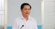 Bí thư Vĩnh Long đối thoại với hơn 100 người dân về khai thác cát