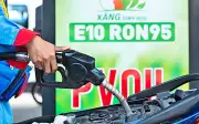 Bộ Tài chính tiếp tục nghiên cứu chính sách thuế cho xăng E10