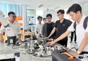 Ba lựa chọn chiến lược cho Việt Nam trong cuộc đua công nghệ