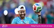 Bác sĩ chỉ cách tránh đột quỵ khi thức khuya xem World Cup