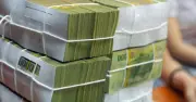 Biến động toàn cầu: Chứng khoán Mỹ mất 2.000 tỷ USD, Hàn Quốc rút phích