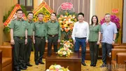 Báo Nhân Dân đón nhiều đoàn chúc mừng nhân Ngày Báo chí Cách mạng Việt Nam