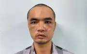 Bắt kẻ có tiền án giết người cầm 2 con dao chém vỡ kính loạt ô tô ở Hà Nội