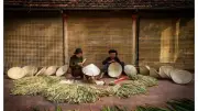 Chợ phiên kết duyên sáng tạo tại Vincom Royal City: Nơi nghệ nhân và nhà sáng tạo gặp gỡ
