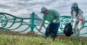 Chương trình RE:EARTH kêu gọi bảo vệ hồ Tây xanh, sạch