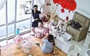 Clip cô gái bị bạn giật tóc kéo lê, đánh tới tấp ở Hưng Yên gây phẫn nộ