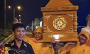 Cần Thơ: 7 bị can bị bắt vụ khiêng quan tài nhảy múa trên đường