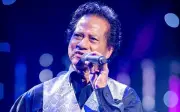 Danh ca Chế Linh: Hành trình âm nhạc và cuộc sống viên mãn bên vợ kém 10 tuổi