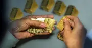 Giá vàng hôm nay: Ngọc Thẩm bán rẻ nhất thị trường sau cơn lao dốc