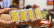 Giá vàng hôm nay: Thiết lập đáy mới sau 3 tháng, người mua lỗ gần 20%