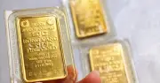 Giá vàng trong nước cao hơn thế giới gần 20 triệu, rủi ro gia tăng