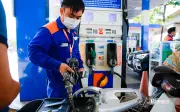 Giá xăng dầu giảm từ chiều nay, xăng E5RON92 còn 21.332 đồng/lít