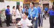 Gần 10.000 tình nguyện viên tiếp sức thí sinh Hà Nội thi tốt nghiệp THPT