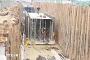 Hà Nội tăng ca thi công đêm, xử lý điểm nghẽn ngập úng