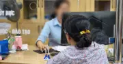 Hà Nội xử lý trách nhiệm vụ cán bộ yêu cầu cụ 97 tuổi đến phường làm thủ tục