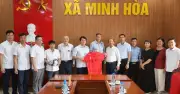 HLV Mai Đức Chung ủng hộ 40 triệu đồng cho đồng bào khó khăn tại Phú Thọ