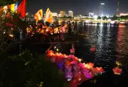 Huế: Lễ hội Hoa đăng cầu nguyện quốc thái dân an
