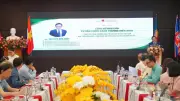 Đại học Kinh tế công bố báo cáo thúc đẩy tăng trưởng hai con số dựa trên KHCN và chuyển đổi số