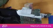 Khách bỏ quên gần 500 triệu đồng tại sân bay Nội Bài, nhân viên thu gom xe đẩy nhặt được trả lại