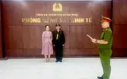 Khởi tố vụ án xâm phạm quyền tác giả BST áo dài 'Thư từ phố thị'